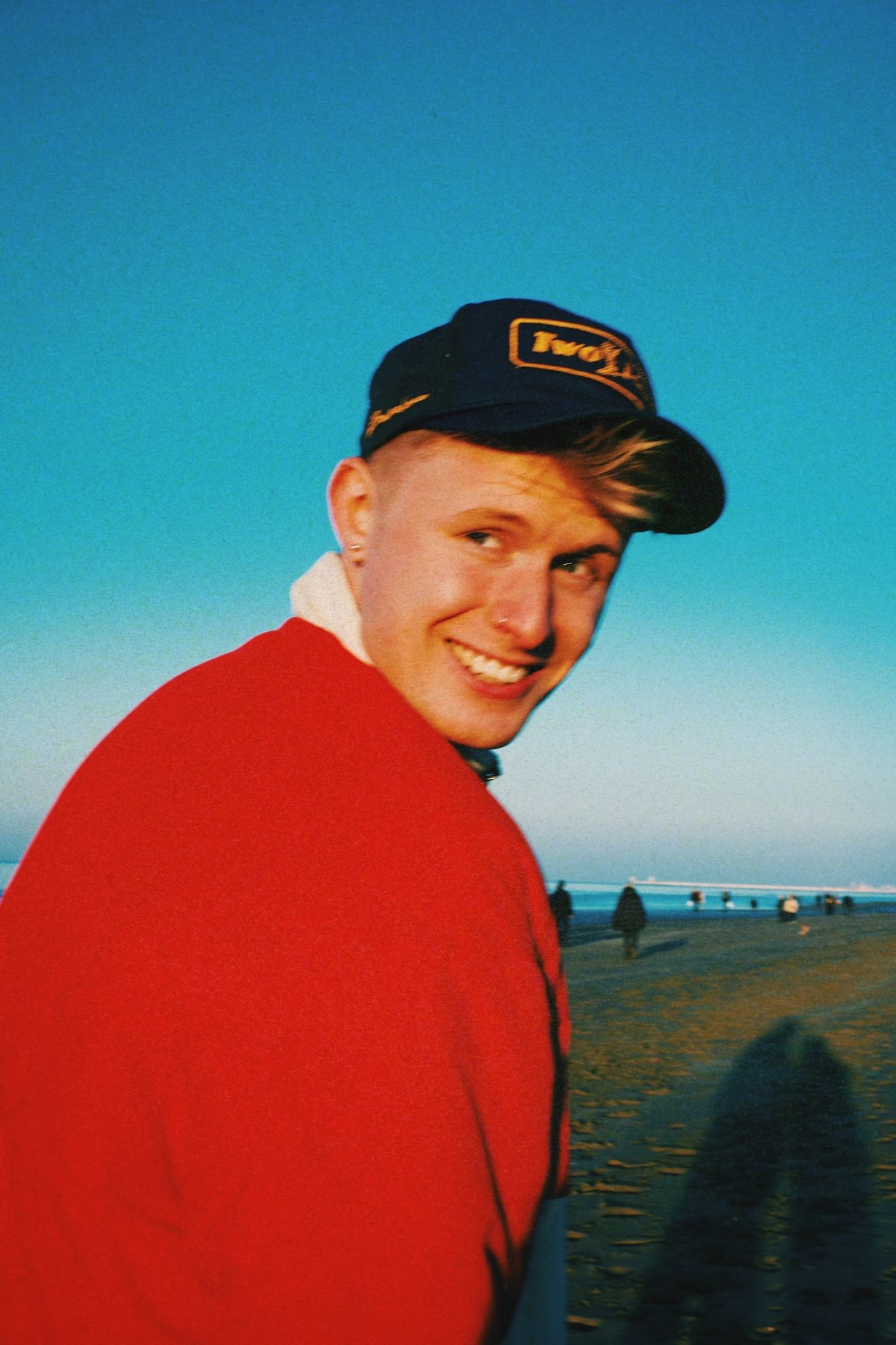 DJ Kenji (Elias Verwilt) DJ Kenji (Elias Verwilt)