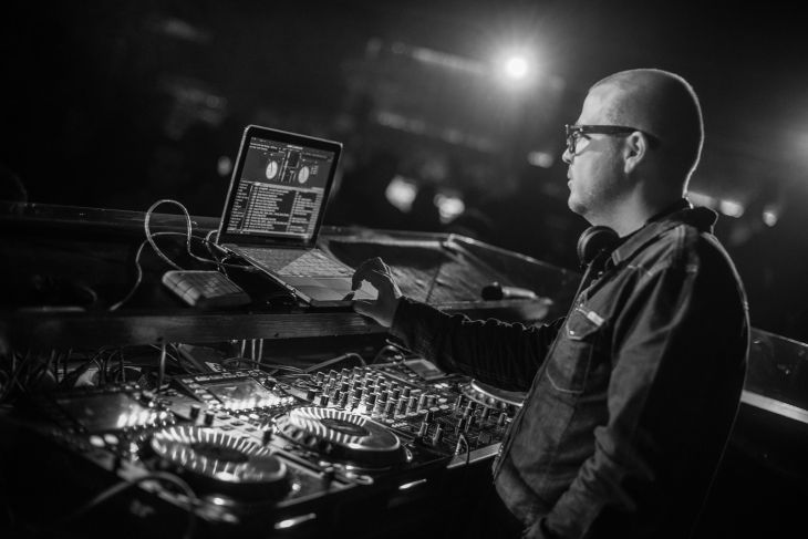 Dj J-O-N Dj J-O-N